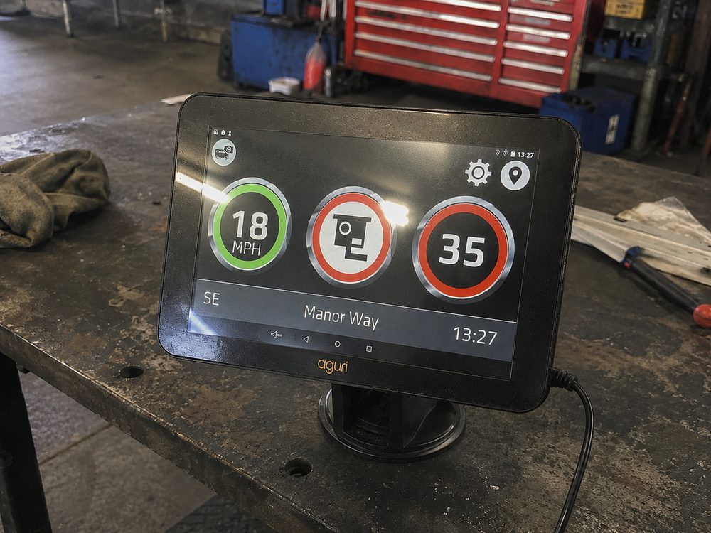 Aguri RV760 Drive Assist showing current speed, a safety camera and the speed limit