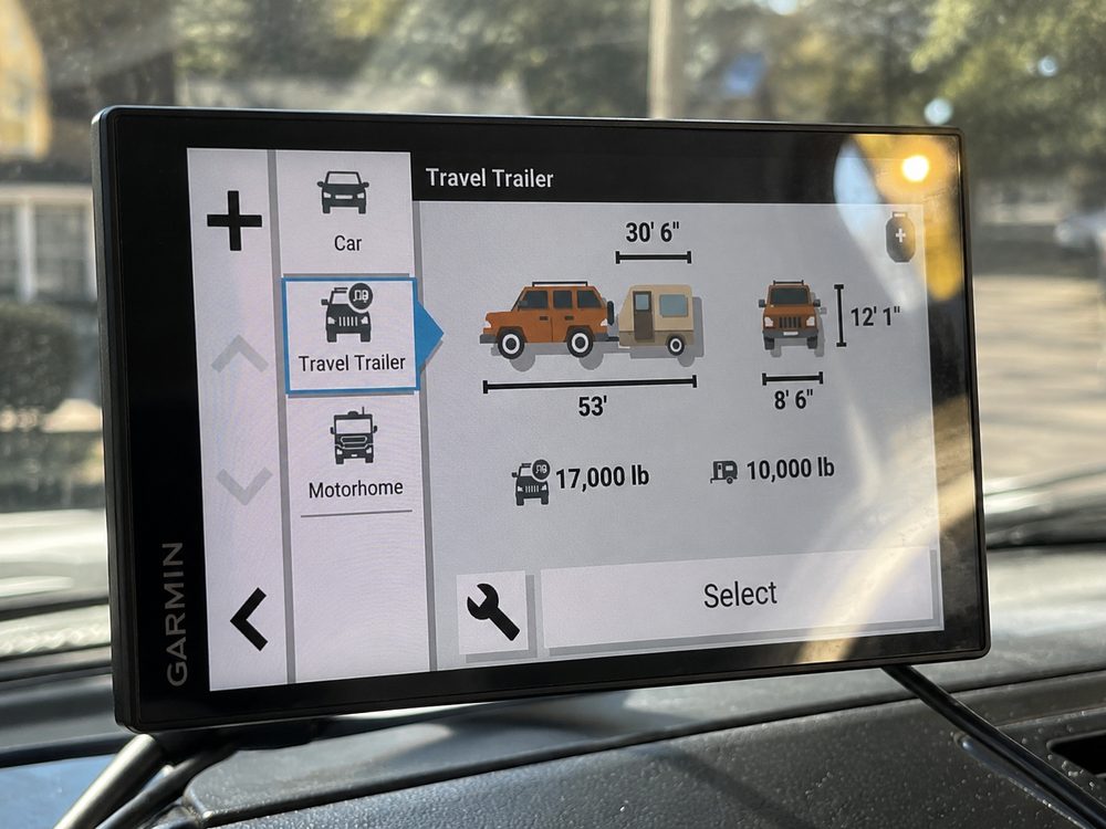 Setting up the vehicle profile on the Garmin Camper 795 - entering caravan dimensions and weight
